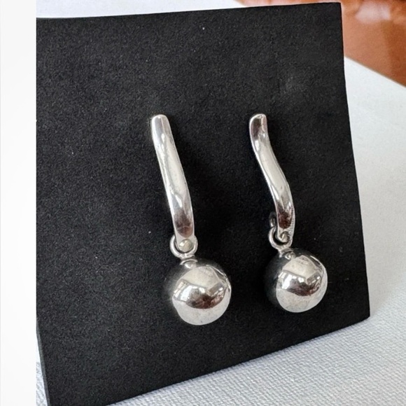 Silpada Retired P1887 12mm Sterling Silver Ball Exclamation Point Post Earrings - Picture 1 of 4
